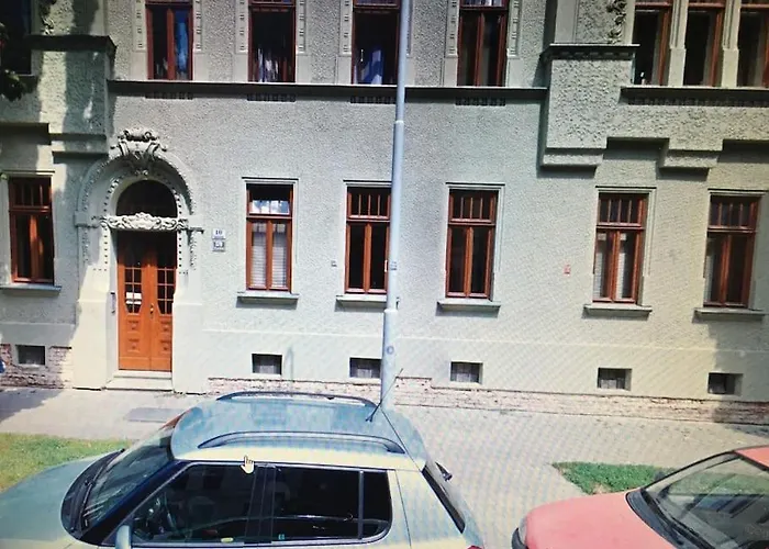Utulne Ubytovani U Centra V Blizkosti Vystaviste